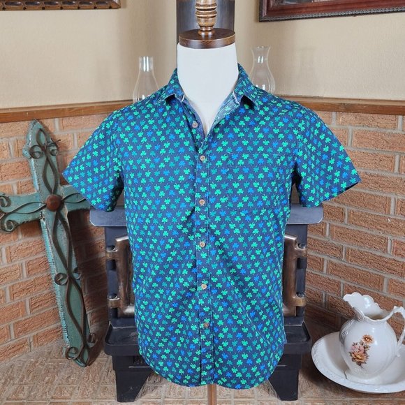 Cactus Man St. Patrick's Day Button Front Shirt Size S - Picture 2 of 5
